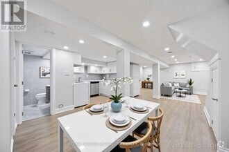 Building Photo - 24 Glenshaw Crescent