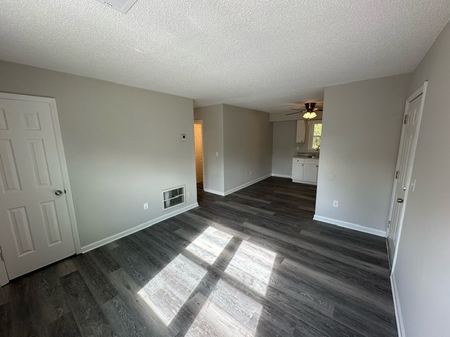 Foto del edificio - 1617 McPherson St