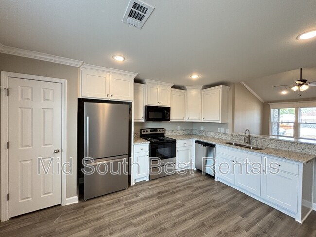 Foto del edificio - 619 Hill Rd