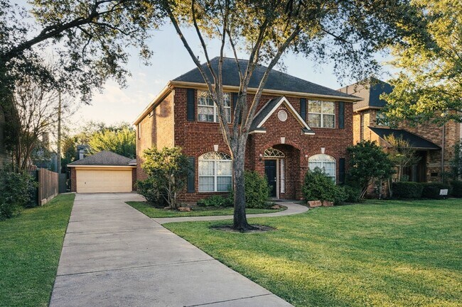 Building Photo - 1111 Mulberry Ln