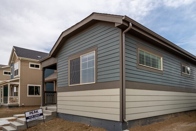 Building Photo - 1119 Hummingbird Cir