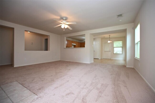 Building Photo - 9506 Abigail Dr