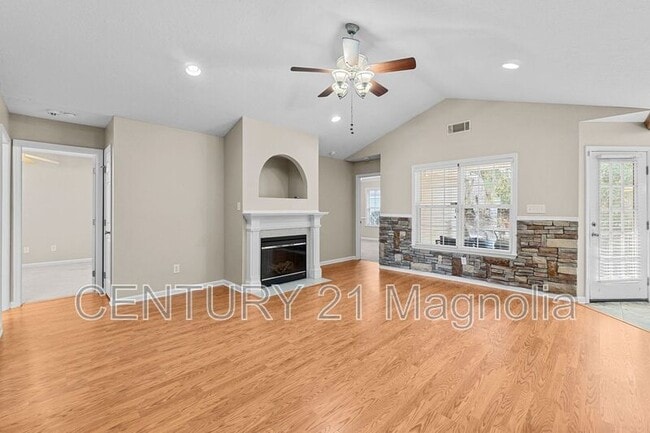 Building Photo - 284 High Meadows Cir