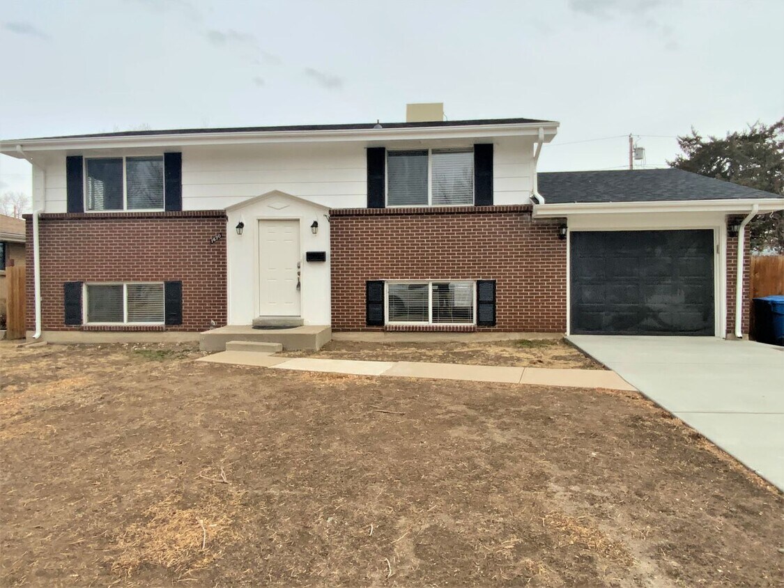 1671 S Allison St, Lakewood, CO 80232 House Rental in Lakewood, CO