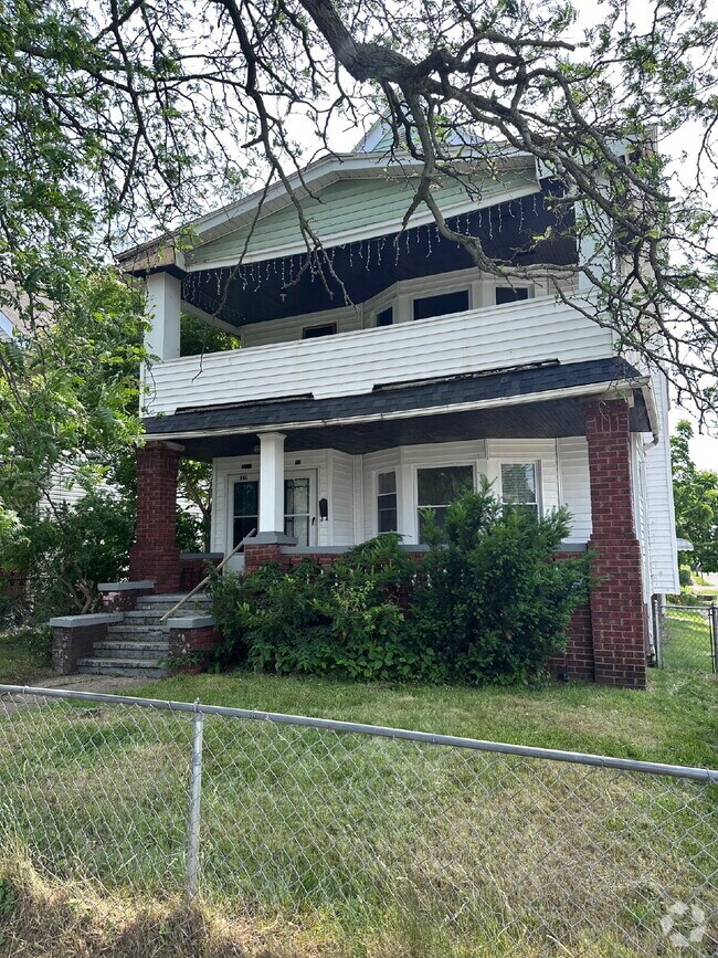 Building Photo - 444 E 149th St