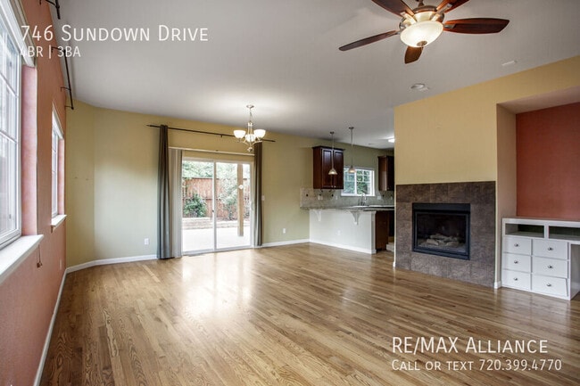 Building Photo - 746 Sundown Dr