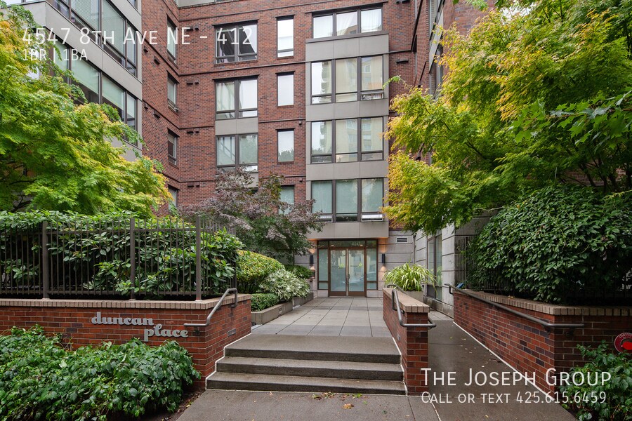 Foto principal - 4547 8th Ave NE
