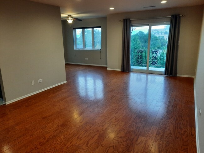 Building Photo - 434 Clinton Pl