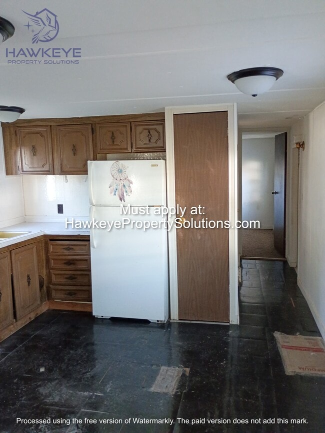 Foto del edificio - 3315 E Main St