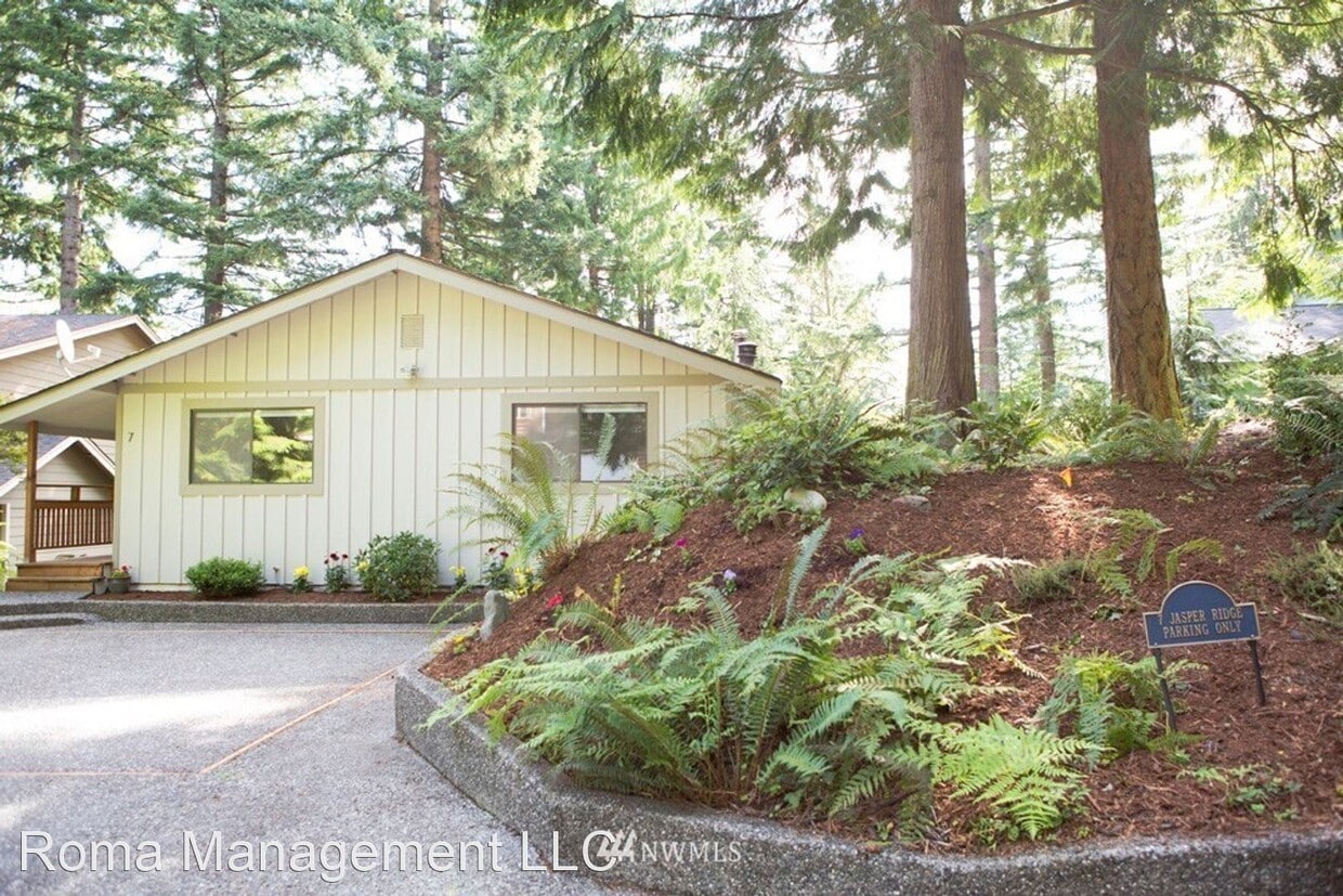 Primary Photo - 3 br, 2 bath House - 7 Jasper Ridge Ln