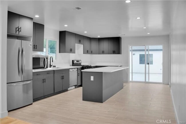 Building Photo - 6513 San Miguel St