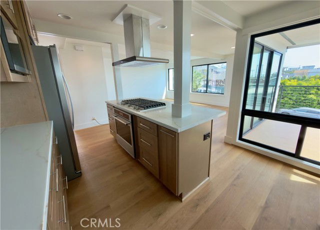 Building Photo - 232 Fairview St