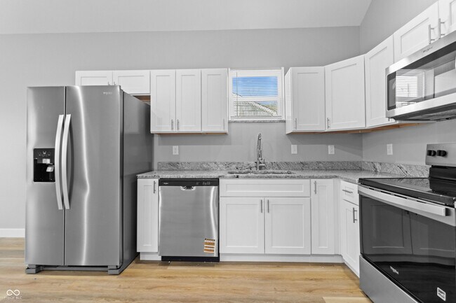 Building Photo - 3365 Broadway St