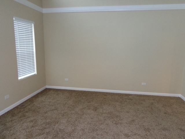 Building Photo - 2201 Oak Leaf Ln