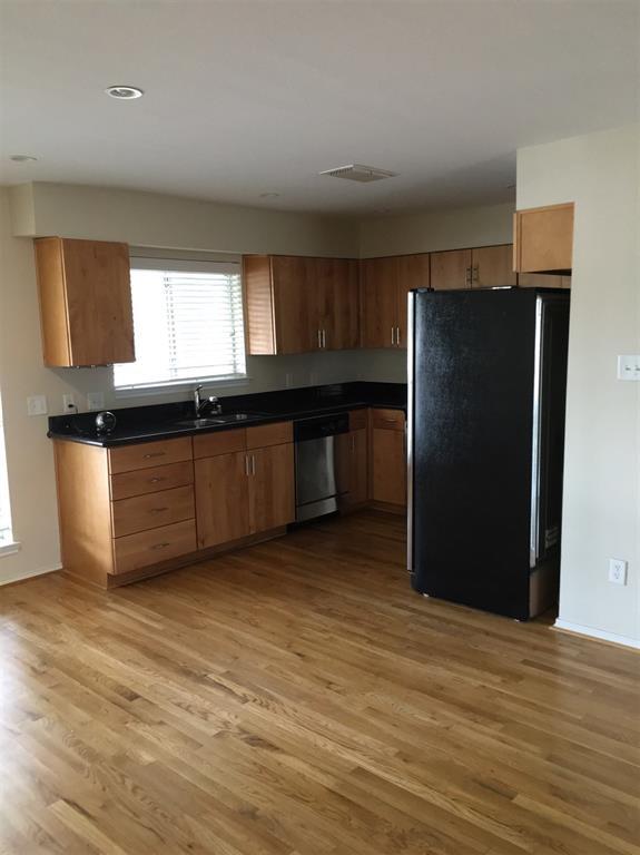 Building Photo - 4616 W Lovers Ln
