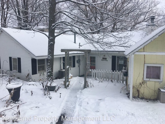 Foto del edificio - 292 N West Silver Lake Rd