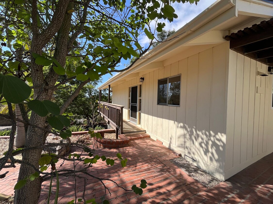 Primary Photo - 3890 Pueblo Ave