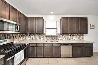 Building Photo - 23434 Stahl Creeks Ln