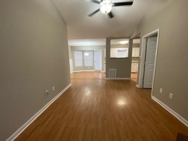 Building Photo - 217 Ashwood Dr