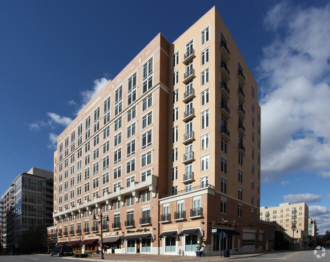 Foto del edificio - One National Harbor