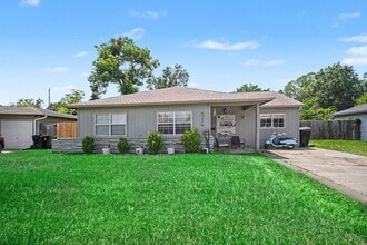 Building Photo - 5226 Pomander Rd