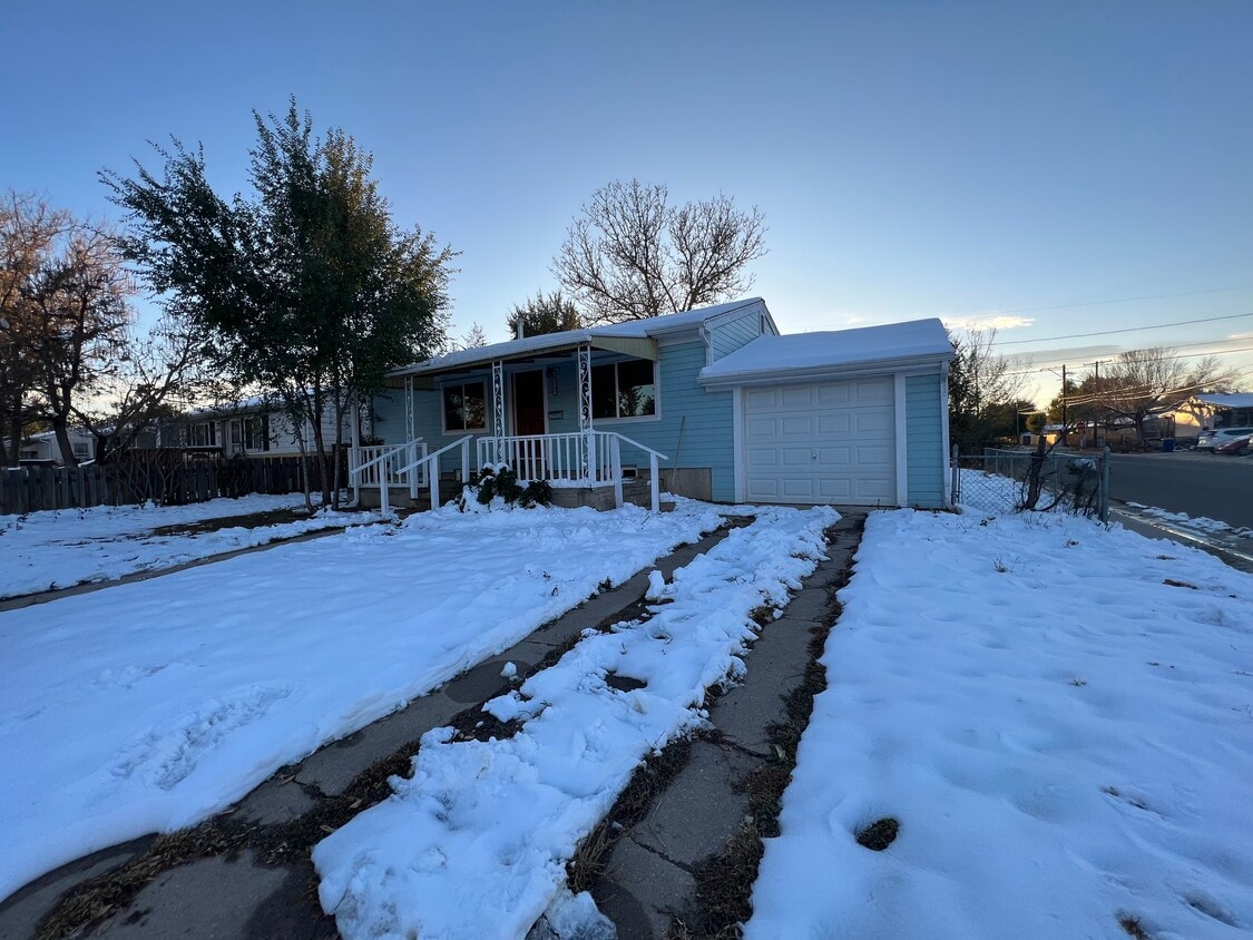 Photo - 3701 S Hooker St (Englewood, CO)