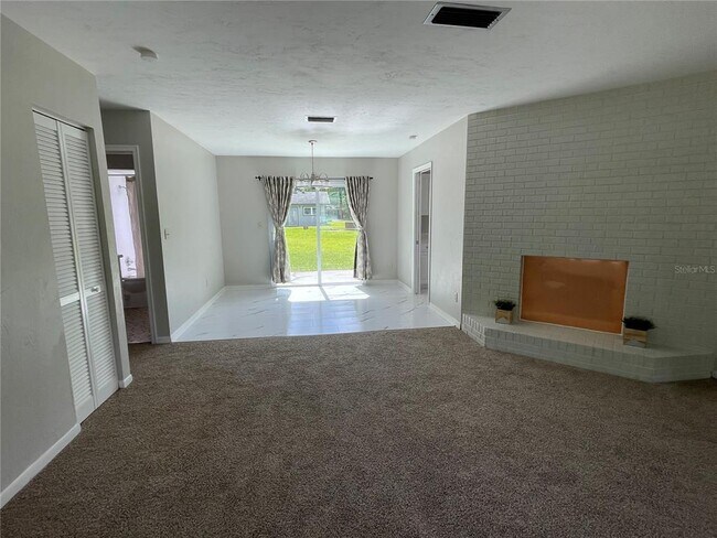 Foto del edificio - 6206 NW 27th St
