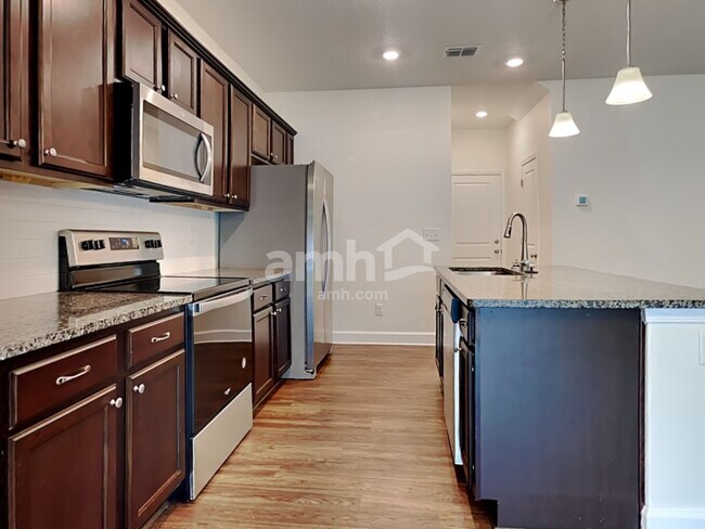 Building Photo - 2870 Calebs Cove Way