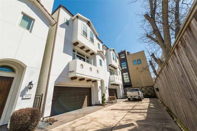 Foto del edificio - 4805 Jackson St