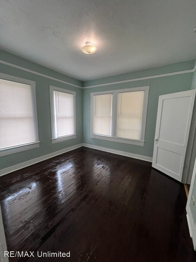Building Photo - 2 br, 1 bath House - 212 Barrett Ave