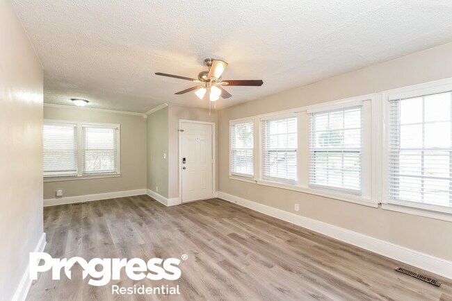 Foto del edificio - 1824 Meadow Ln
