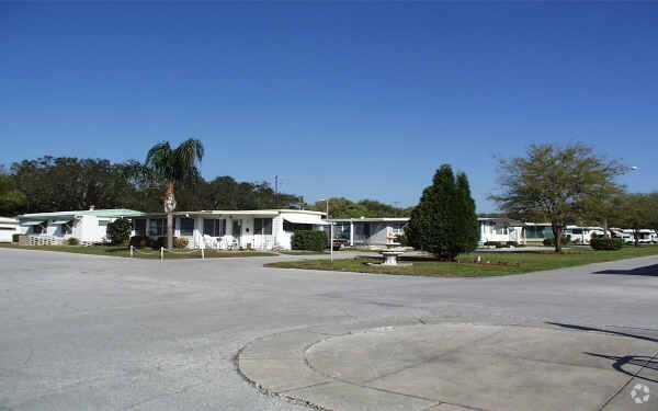 Building Photo - 2331 Belleair Rd