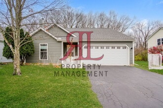 Building Photo - 4800 Coachford Dr