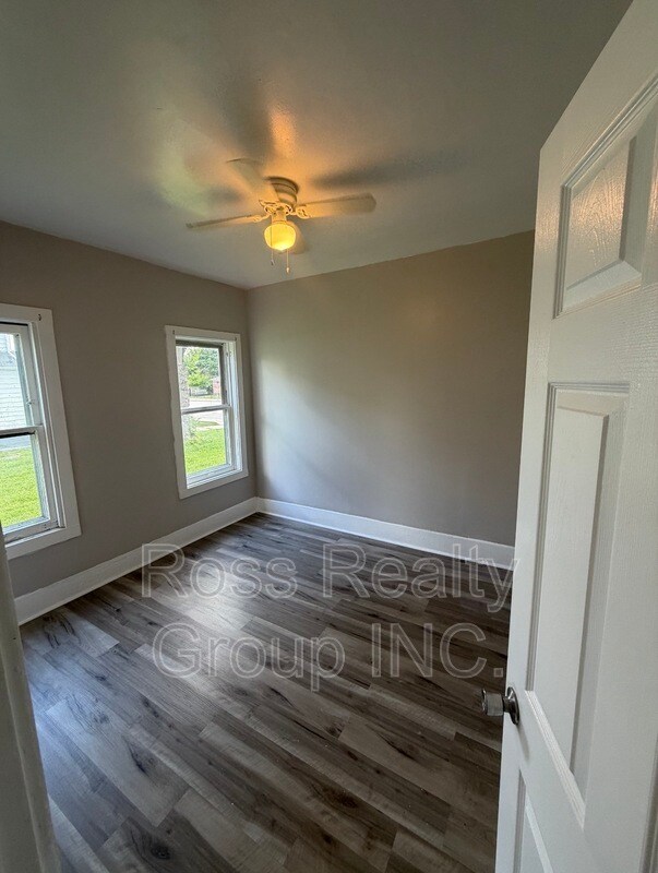 Foto del edificio - 2752 Monroe St