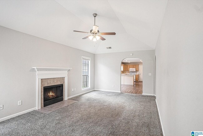 Foto del edificio - 139 Flagstone Ln