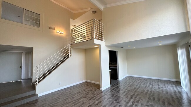 Building Photo - 23215 Kimmore Ter