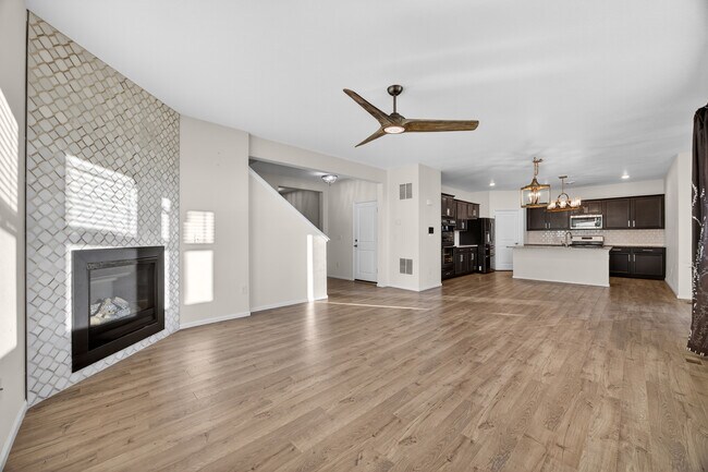 Foto del edificio - 221 S Quantock St