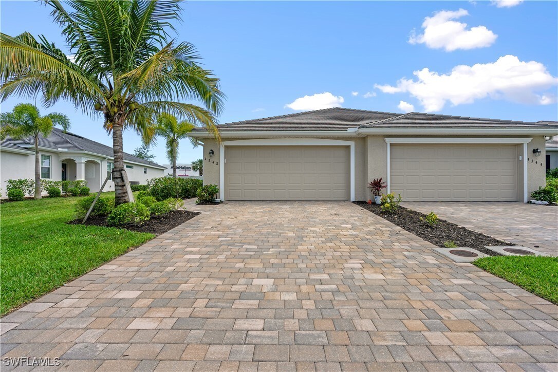 Foto principal - 4348 Lemongrass Dr