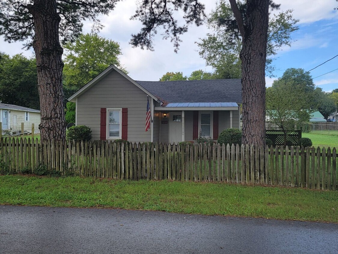 1210 Brookwood Ave, Franklin, TN 37064 House Rental in Franklin, TN