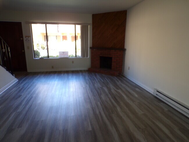 Building Photo - 10249 Black Mountain Rd