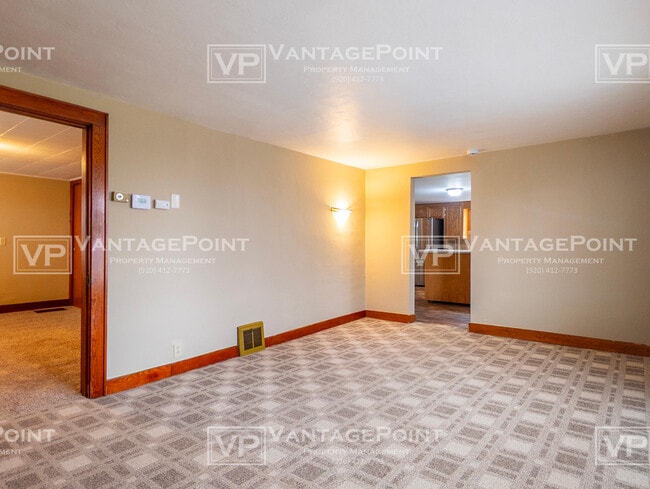 Building Photo - 3058 Bay Settlement Rd