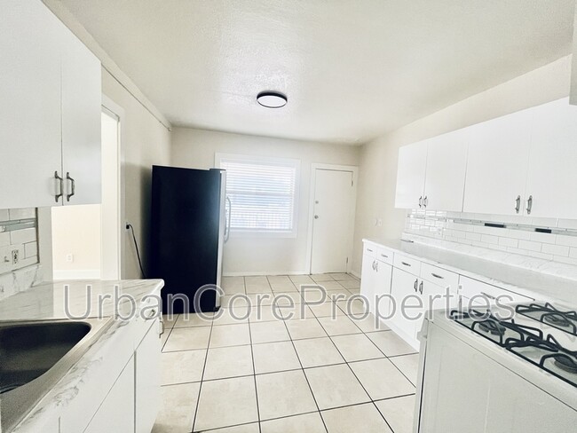Foto del edificio - 232 4th St N