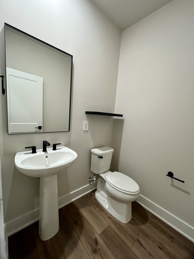 Building Photo - 2615 Wilkinson Pike