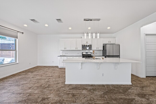 Foto del edificio - 3651 Sandy Brook Dr
