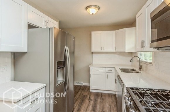 Building Photo - NOW AVAILABLE!  - 340 Alma Terrace, Cary, ...
