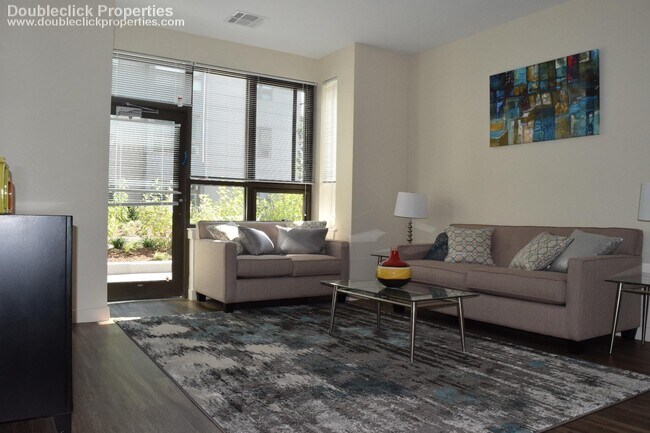 Foto del edificio - 180 Eastern Ave