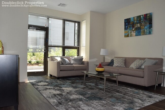 Building Photo - 180 Eastern Ave