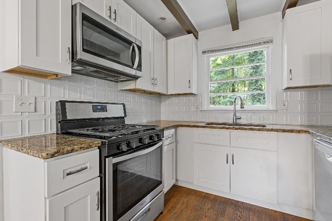 Photo - 1982 Rena Cir SW House