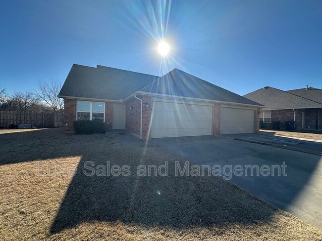 Photo - 9604 SW 17th Street House