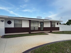 Building Photo - 3151 SW 37th Ave